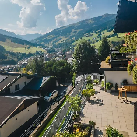 Vier Jahreszeiten 3*