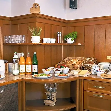 Vier Jahreszeiten Couette-café